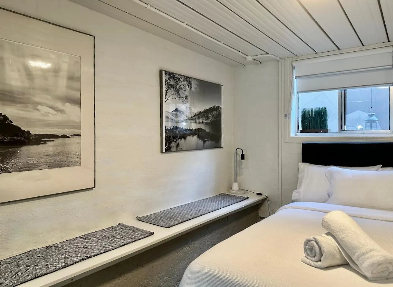 Conifer - Your Private Resort Pool Retreat Gold Coast