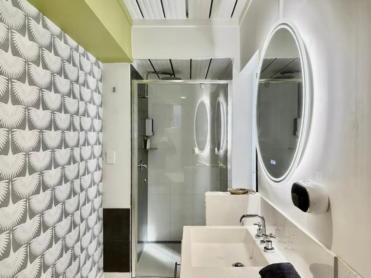 Lejlighed Conifer - Your Private Resort Pool Retreat Gold Coast